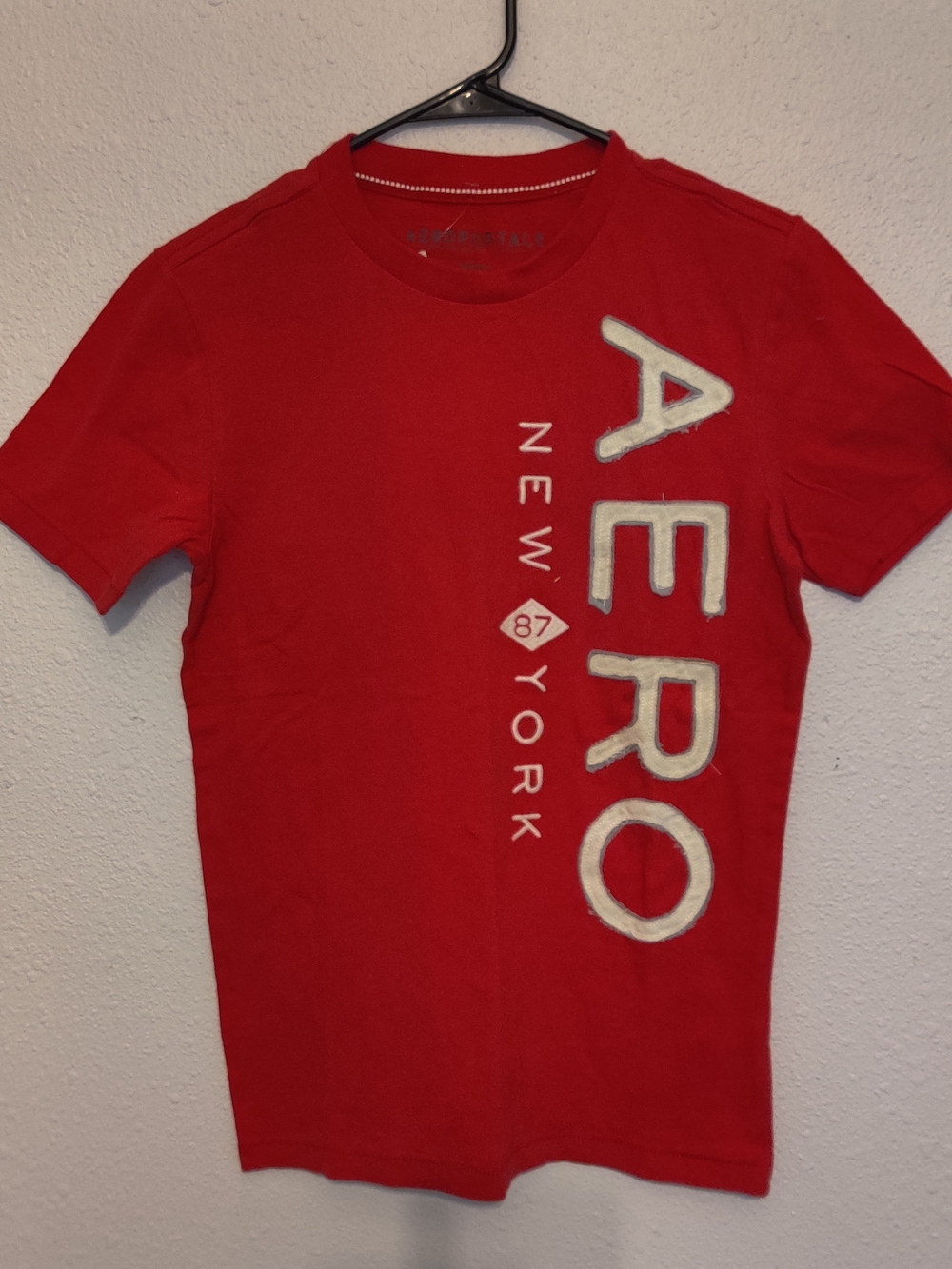 New York Men's Red Graphic Logo T-Shirt